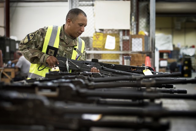 Soldier verities weapons readiness