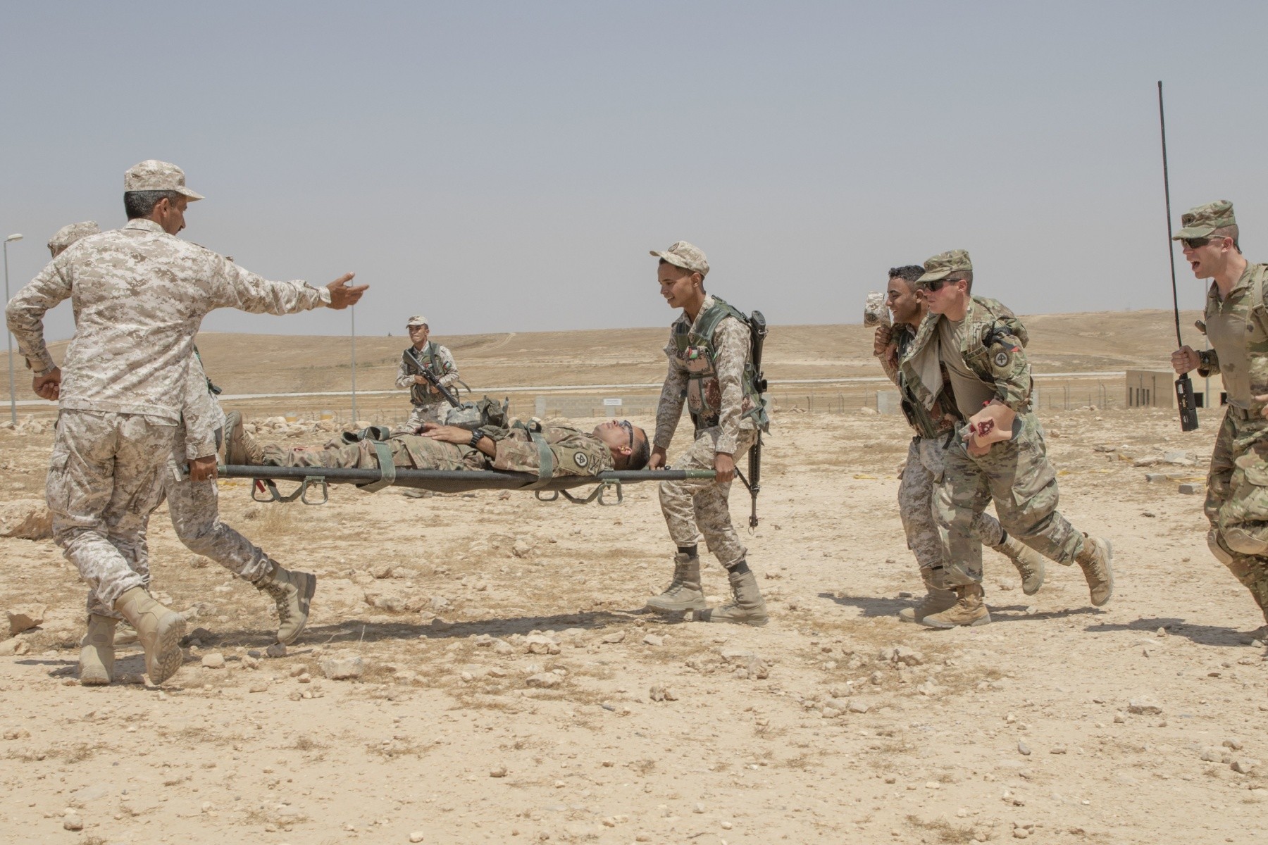 american soldiers fighting