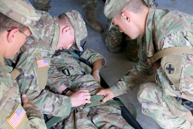 Rising Thunder Guardsmen expand skills with combat lifesaver training