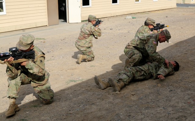 Illinois infantryman trains to save lives at home, abroad