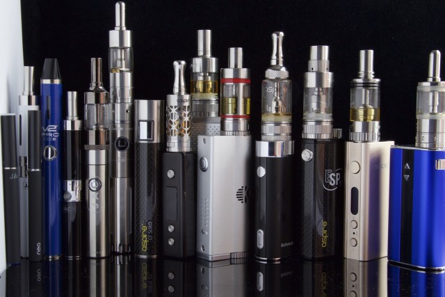 CDC issues warning of severe illness associated with e-cigs