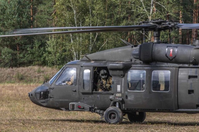 1CAB Air Crews Hone Gunnery Skills