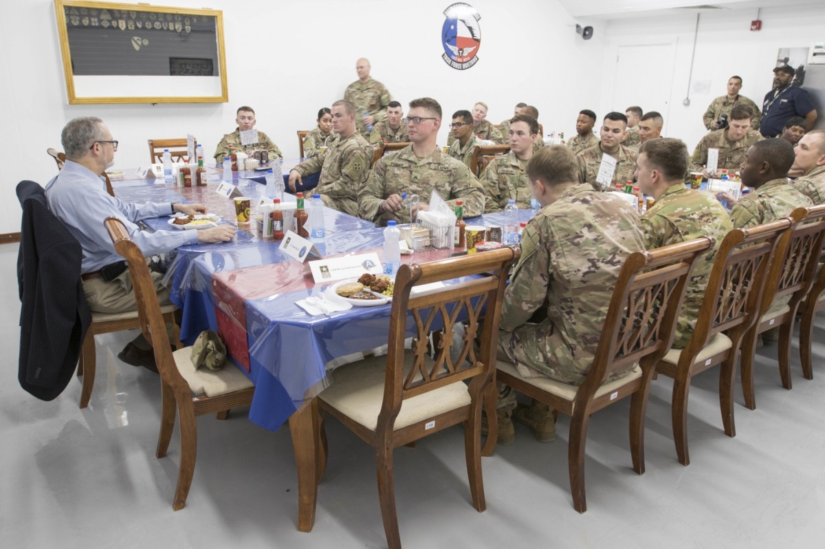 American Ambassador to Kuwait Visits Soldiers at Camp Buehring ...