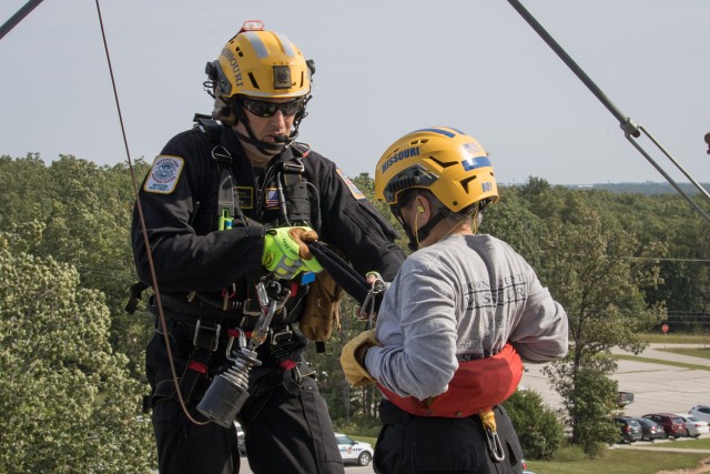 Army, Missouri team up for training on Fort Leonard Wood