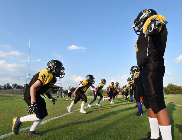 Fort Knox children, parents celebrate start of fall sports season