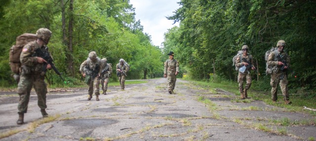 NY National Guard cavalry troopers earn their spurs