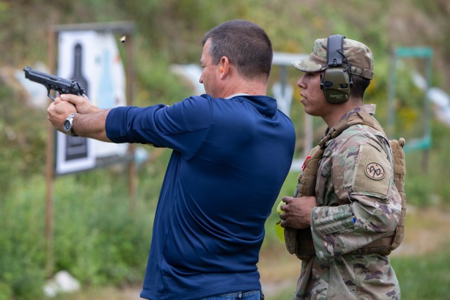 Employers get firsthand look at NY Army National Guard training