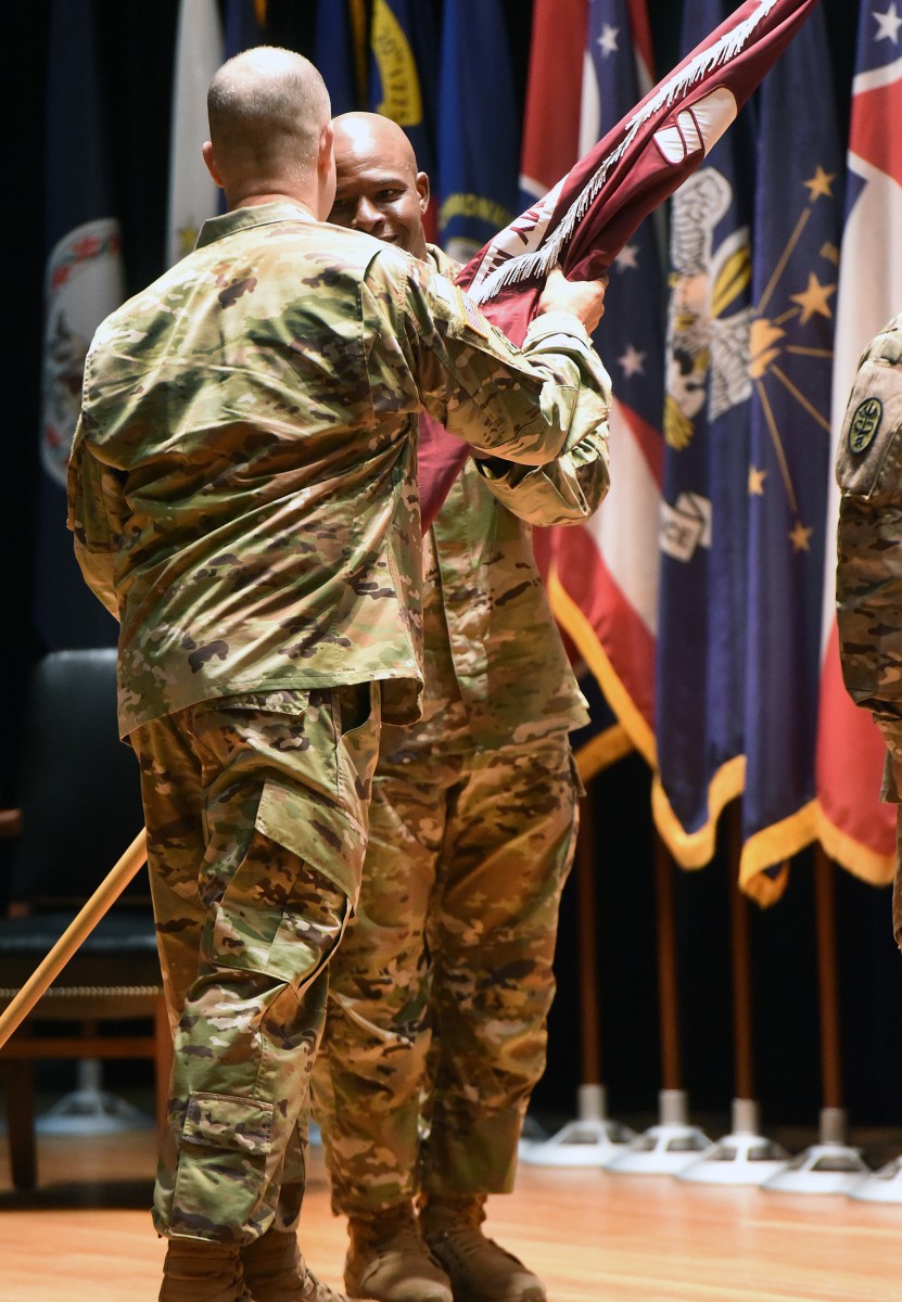 Health communities welcome new senior enlisted advisor to MEDDAC, IRAHC ...