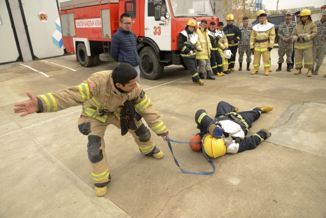 First responders, volunteers train with Mongolian partners