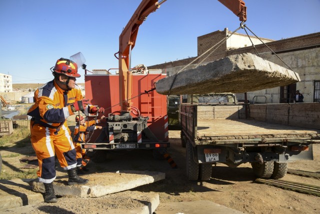 First responders, volunteers train with Mongolian partners