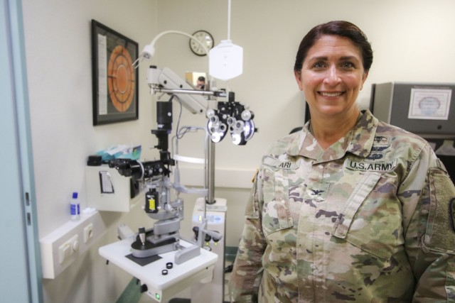 Former engineer officer named Army's 2019 optometrist of the year