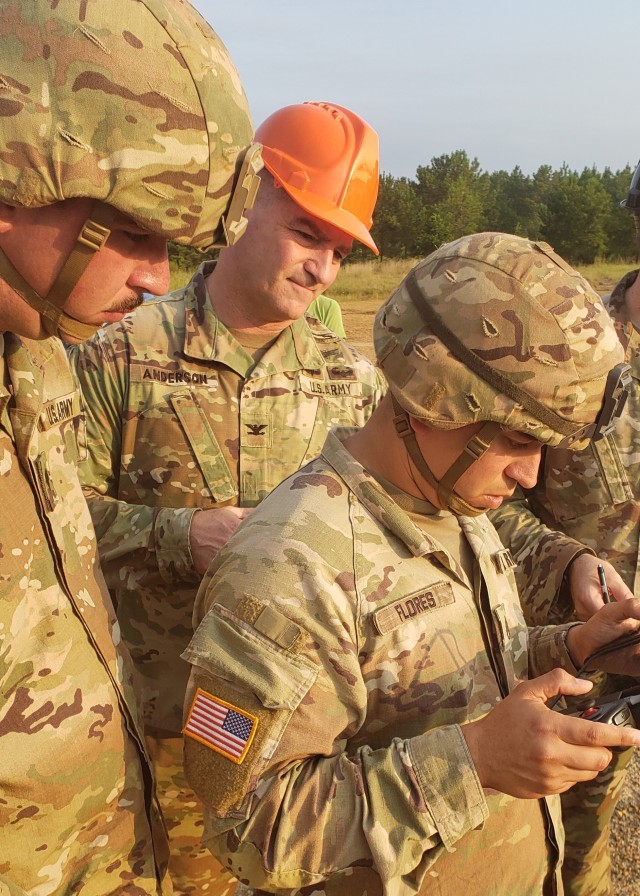 Soldiers try short range reconnaissance prototypes