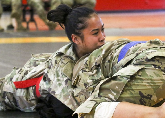 LRMC combatives rallies Soldier lethality