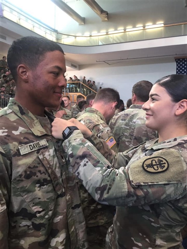 Regional Health Command Europe Soldiers earn their Air Assault wings
