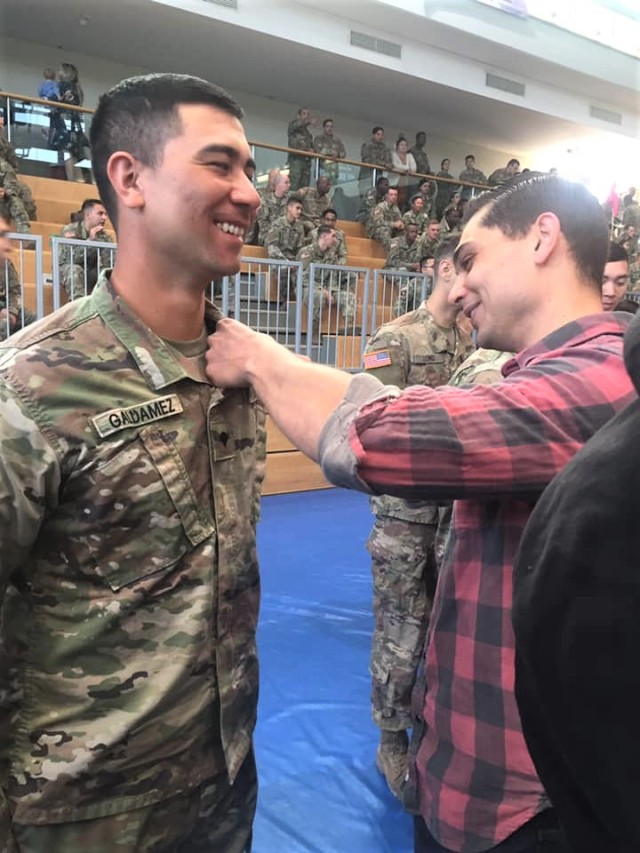 Regional Health Command Europe Soldiers earn their Air Assault wings