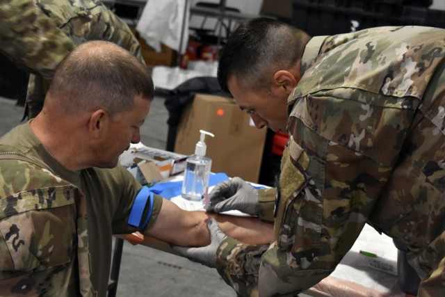 30th Armored Brigade Combat Team hosts blood drive for walking blood bank