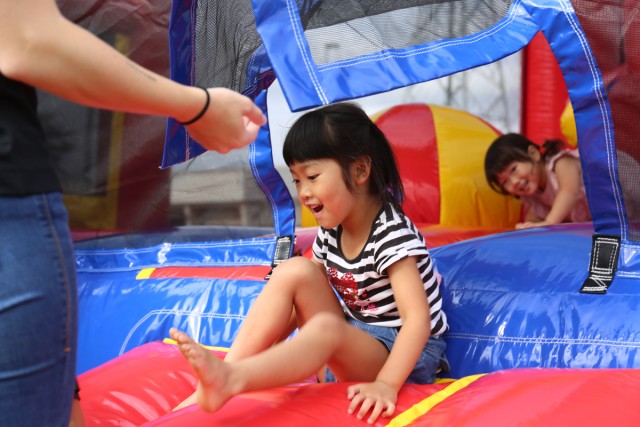 'Fall Festival' at Sagami Depot brings together U.S., Japanese communities