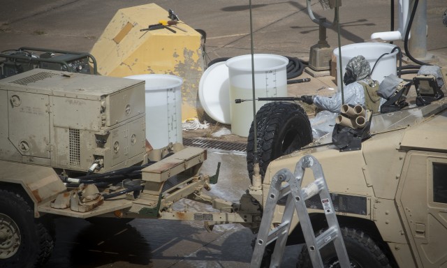 Ft. Hood Chemical, MP Soldiers test new decontamination system