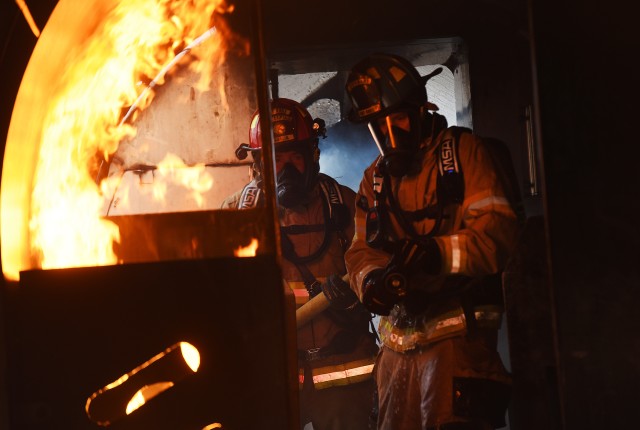 Garrison leaders participate in annual firefighter training exercise