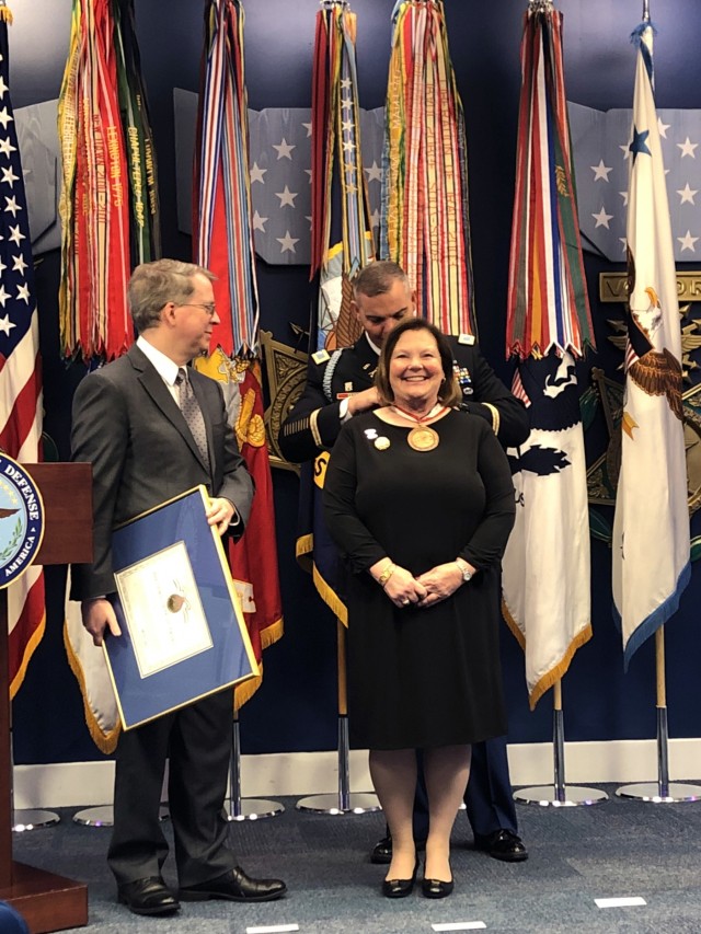 Long-time supporter of Soldiers earns DoD recognition