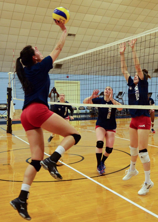 Army volleyball player recovers from ACL injury in time for Military ...