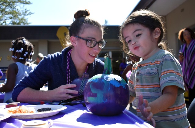 USAG Japan ACS raises domestic violence awareness with 'Purple Pumpkin' event