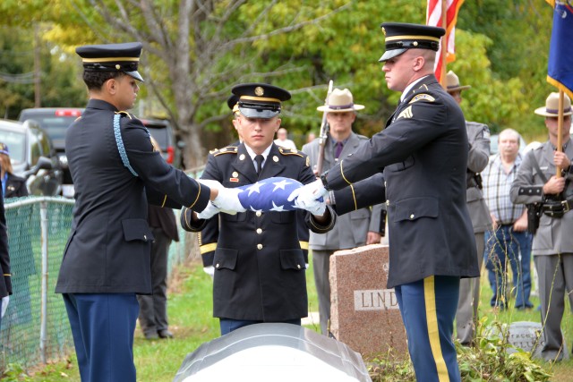 NY National Guard assists in final honors for WWII hero