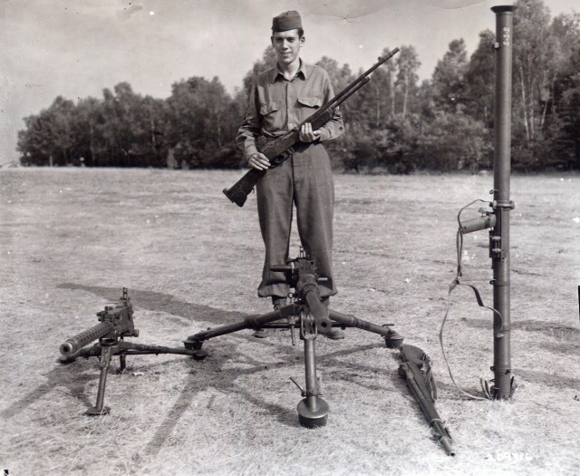 NY National Guard assists in final honors for WWII hero