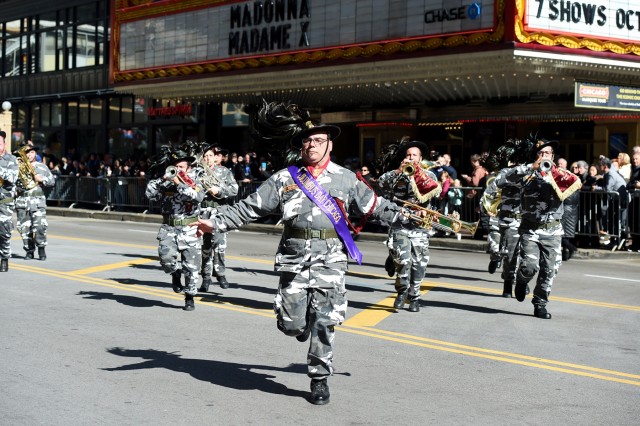 Chicago's 2019 Columbus Day Parade honors U.S. Army Reserve general officer
