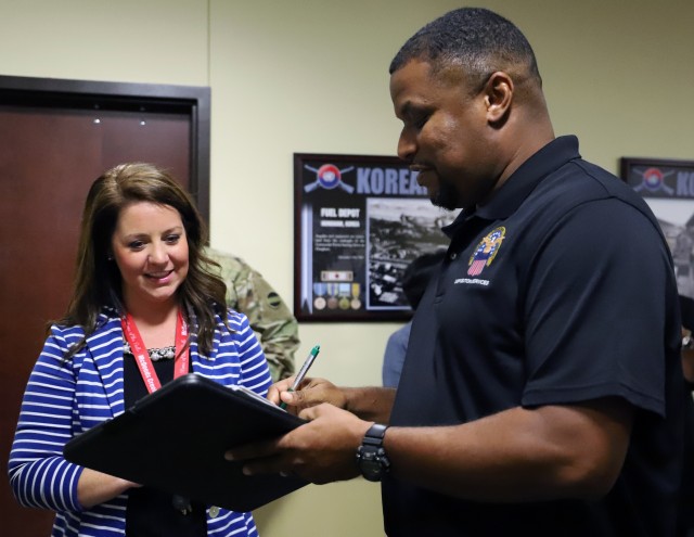 FORSCOM donates computers to local school