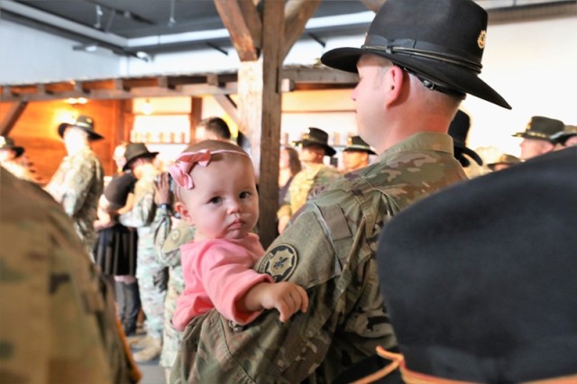 Soldier and Family Readiness Groups empower spouses, support a ready force