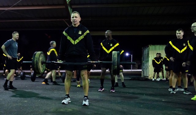New Sergeant Major of the Army, Secretary of Army visit Fort Knox