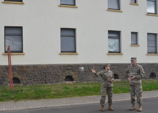 Barracks meeting nets quick fix for Soldiers, emphasizes reporting