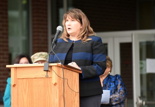 Community celebrates dedication of Fort Knox Middle High School's 21st Century annex