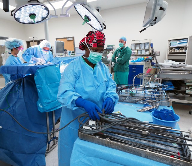 CRDAMC's operating room robots fine-tuning the art of dissection