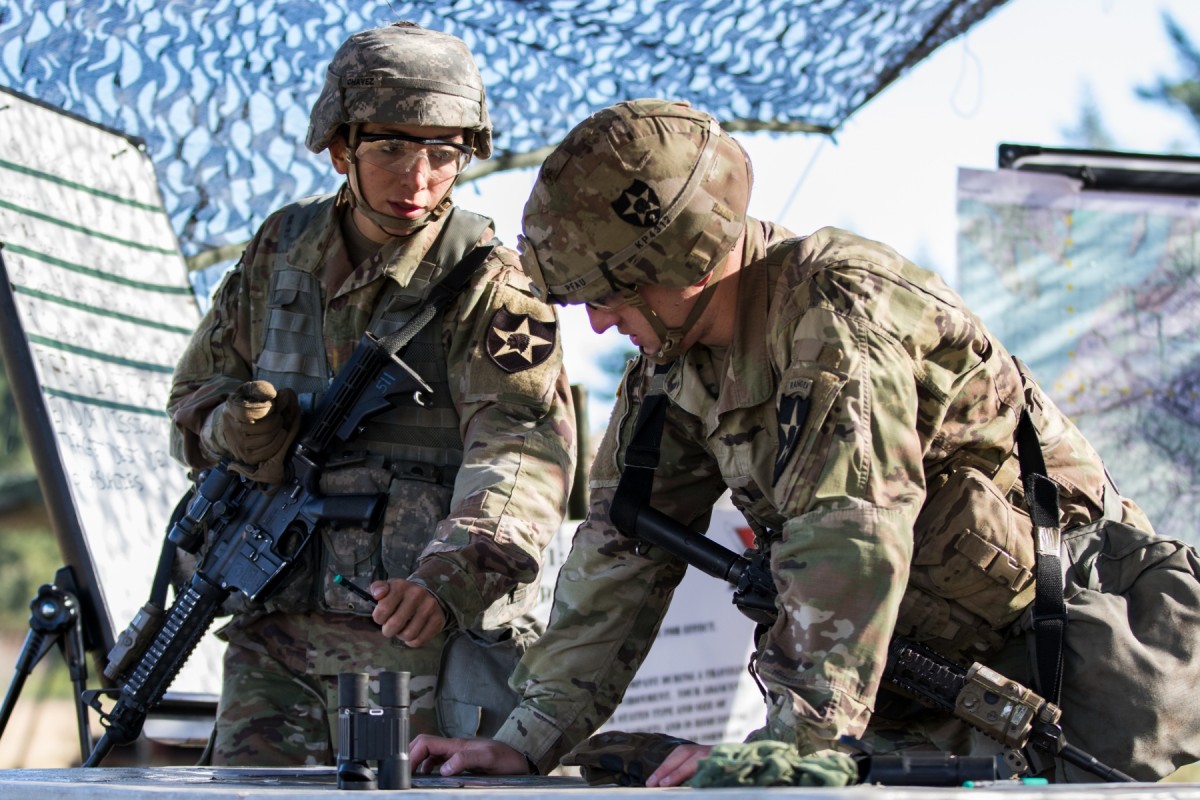 2nd Lt. Chavez Takes On Lancer Brigade's Expert Infantry Badge ...