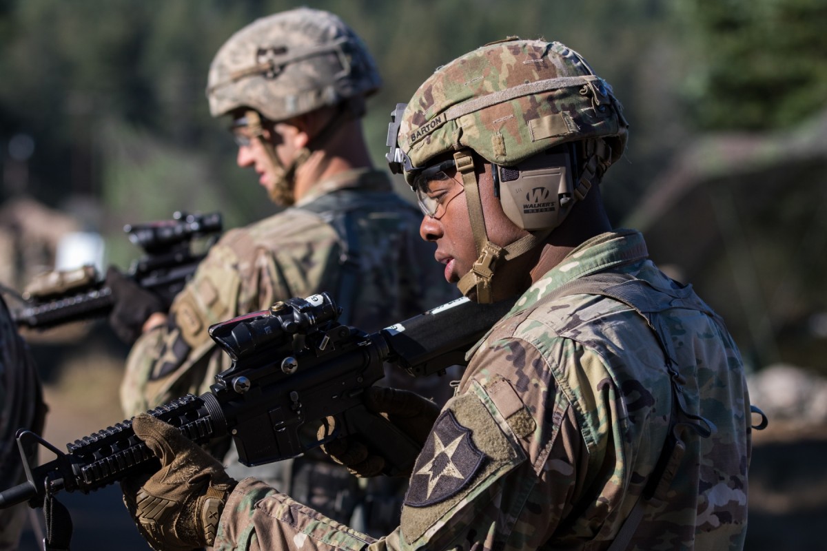 2nd Lt. Barton Sets His Sights on Lancer Brigade's Expert Soldier Badge ...