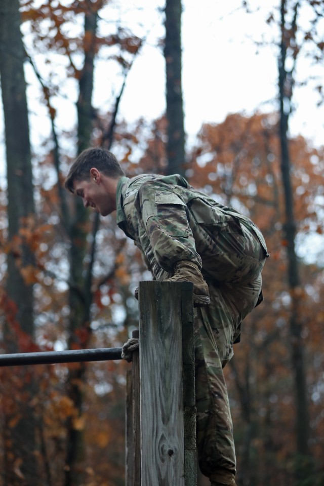 Mountain Sappers climb and weave at confidence course
