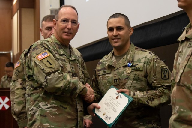 Eighth Army sees MacArthur traits in prestigious award nominees