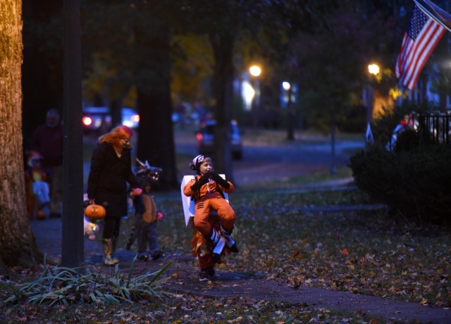 Fort Knox treats kids to ghoulishly cold Halloween