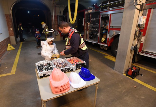 Fort Knox treats kids to ghoulishly cold Halloween