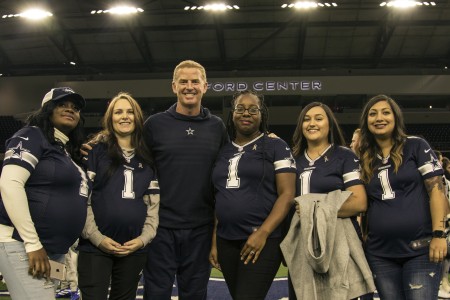 Dallas Cowboys host baby shower, Article