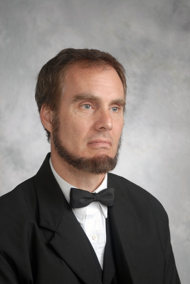 Kentucky Chautauqua presents Abraham Lincoln portrayal at Barr library Nov. 21