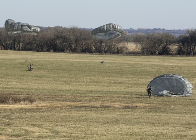 Nebraska stands up, hooks up airborne infantry battalion