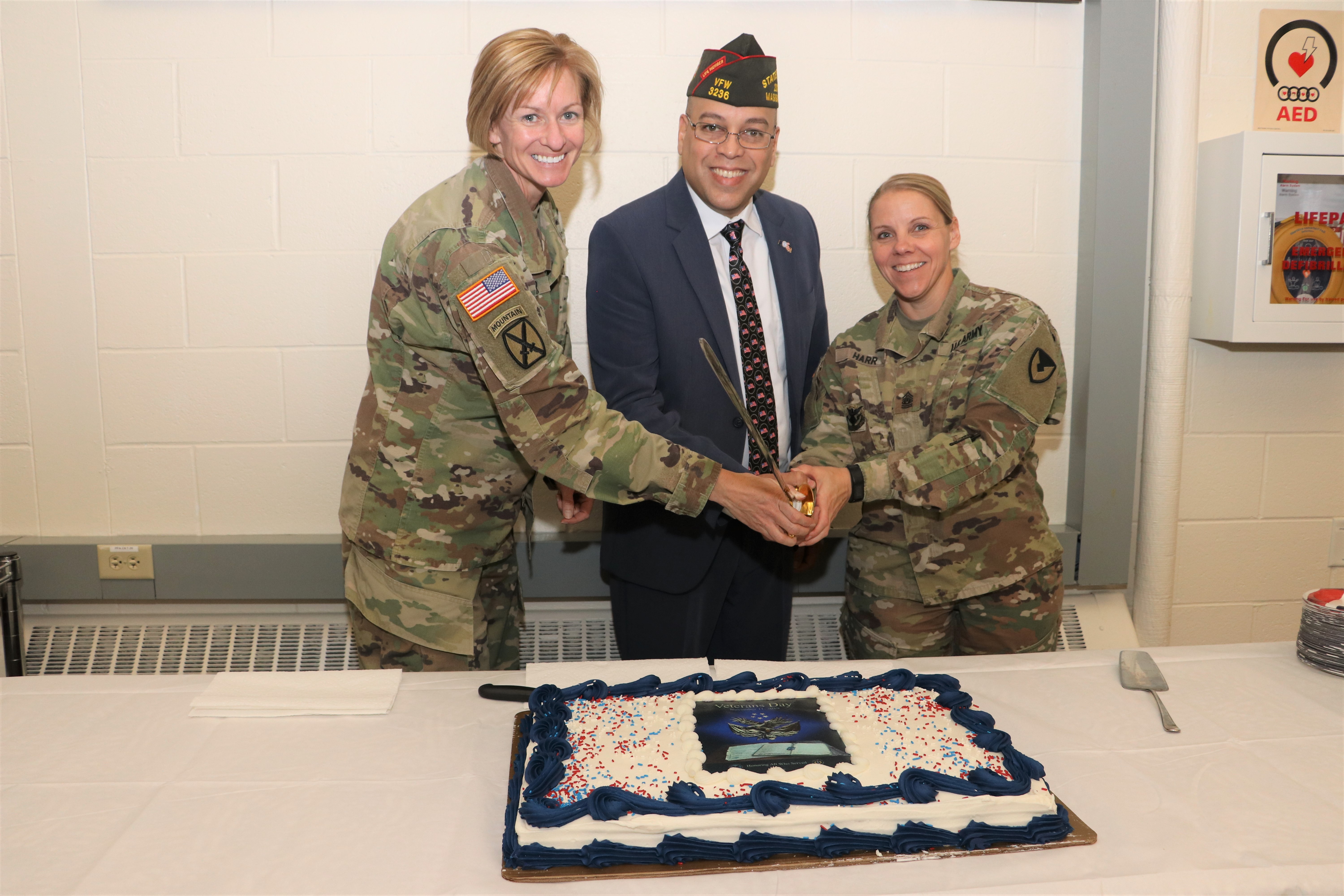 CEC Thanks Veterans, Active-Duty Soldiers for Service - CEC