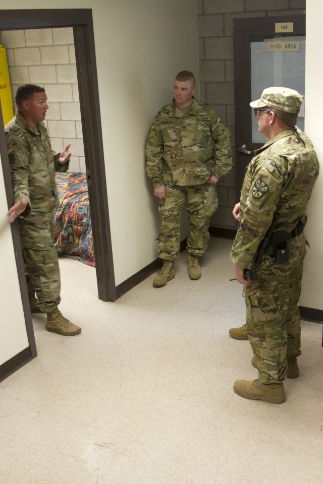 Arizona Guard trains new military policemen