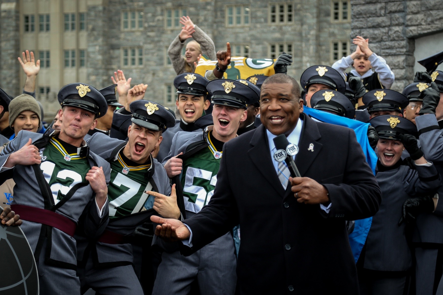 Michael Strahan and Curt Menefee are LIVE from the NFL on FOX set