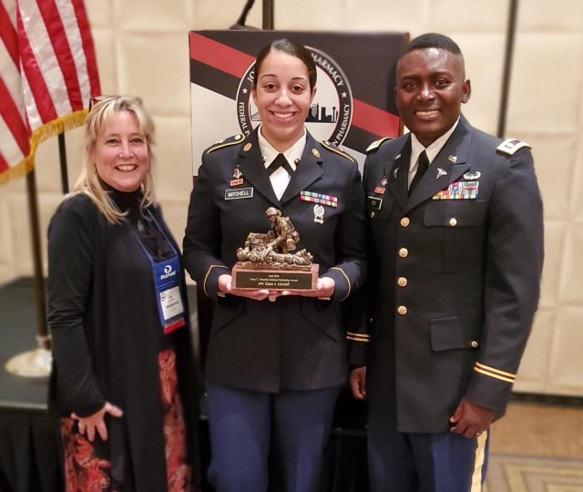 KAHC Soldier brings home Larry C. Nesmith Technician Award