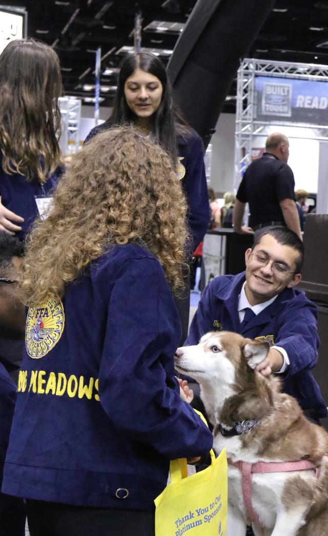 Exhibit brings Army experience to FFA