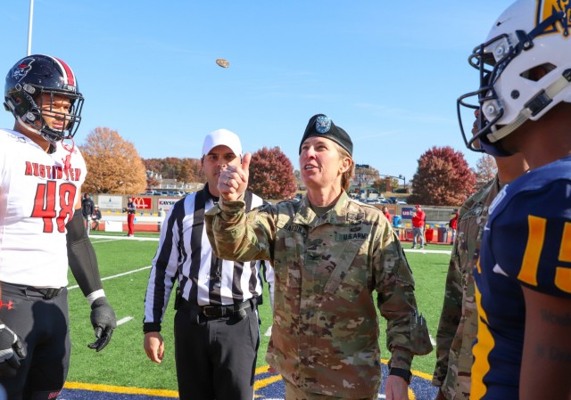 Racers and Lifeliners Come Together: Murray State University hosts 101st Sustainment Brigade at Military Appreciation Day